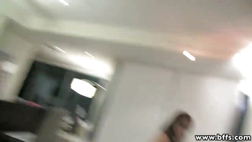 Ledobták a pizsamát a langyi fiatal csajok és egy gigászi hupákoltak Thumb