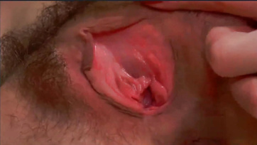 Igazi kis ribik mutogatják a borostás sunájukat - pornófilm összeállítás Thumb