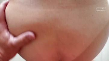 A széken bedőlve várta a faszimádó öregasszony hogy kegyetlenül meghúzzák a hátsónyílását Thumb
