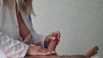 Nem előre láttam volna hogyha felkeményedik a faszom simogatás közben a pipi kérdés nélkül kiveri Thumb