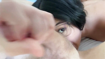 Nem tudom hogy került a mostohanővérem kívánnivaló barátosnője az ágyamba, de akkor már megdugtam Thumb